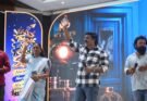 கோவை ரத்தினம் கல்லூரியில் பிரம்மாண்டமாக நடைபெற்ற ‘துரோகம் பழகு’ திரைப்படத்தின் 3rd Look மற்றும் டீசர் வெளியீட்டு விழா! 4000 மாணவ-மாணவிகள் உற்சாக வரவேற்பு!
